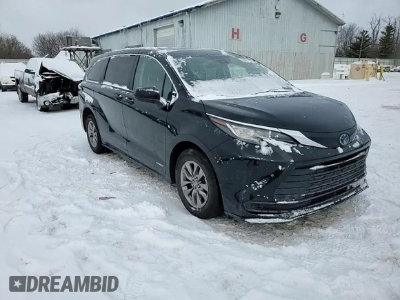 2021 Toyota Sienna LE with VIN 5TDKRKEC8MS049544, listed as a Copart auction lot 45875155 with 70,948 mi miles and Clean Title. Bid and sale history available at carsss.com. Image 11.