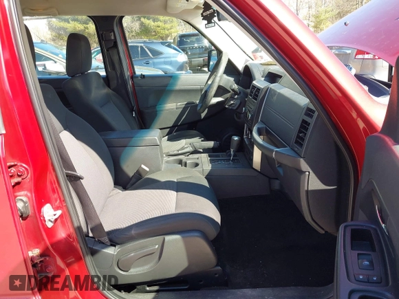 2009 Jeep Liberty Sport with VIN 1J8GN28K09W522924, listed as a IAAI auction lot 41932797 with 154,030 mi miles. Bid and sale history available at carsss.com. Image 5.