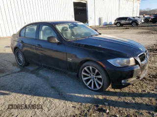 2011 BMW 3 Series 328i xDrive z VIN WBAPK5G5XBNN26498, wystawiony jako Copart lot #46902015 z przebiegiem Nie podano mil oraz Tytuł czysty. Historia ofert i sprzedaży dostępna na DreamBid. Obrazek 4.