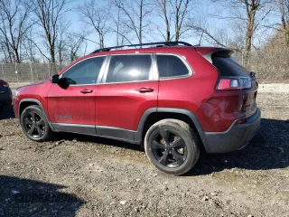 2020 Jeep Cherokee Altitude with VIN 1C4PJMLN1LD553943, listed as a Copart auction lot 48331895 with 53,621 mi miles and Salvage Title. Bid and sale history available at carsss.com. Image 2.