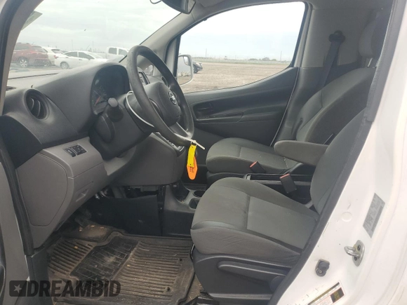 2017 Nissan NV200 SV z VIN 3N6CM0KN6HK694513, wystawiony jako Copart lot #50813445 z przebiegiem 183 545 mil mil oraz Szkoda całkowita • Salvage title. Historia ofert i sprzedaży dostępna na DreamBid. Obrazek 7.