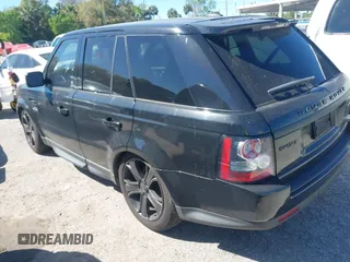 2012 Land Rover Range Rover Sport HSE Lux z VIN SALSK2D43CA742220, wystawiony jako IAAI lot #41742092 z przebiegiem 142 420 mil mil oraz . Historia ofert i sprzedaży dostępna na DreamBid. Obrazek 3.