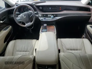2018 Lexus LS with VIN JTHC51FF4J5001882, listed as a Copart auction lot 63924304 with 30,140 mi miles and Salvage Title. Bid and sale history available at carsss.com. Image 8.