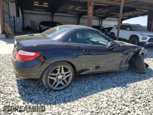 2013 Mercedes-Benz SLK 250 z VIN WDDPK4HA6DF069653, wystawiony jako Copart lot #63466965 z przebiegiem 147 749 mil mil oraz Szkoda całkowita • Salvage title. Historia ofert i sprzedaży dostępna na DreamBid. Obrazek 3.