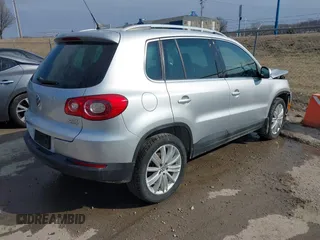 2011 Volkswagen Tiguan SE with VIN WVGBV7AX2BW562055, listed as a IAAI auction lot 41642084 with 175,407 mi miles and . Bid and sale history available at DreamBid. Image 4.