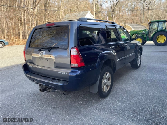 2006 Toyota 4Runner SR5 with VIN JTEBT14R260059859, listed as a Copart auction lot 52189865 with 217,800 mi miles and Clean Title. Bid and sale history available at carsss.com. Image 4.