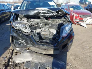 2018 Nissan Rogue S with VIN KNMAT2MV9JP619105, listed as a IAAI auction lot 41843613 with 47,960 mi miles. Bid and sale history available at carsss.com. Image 6.