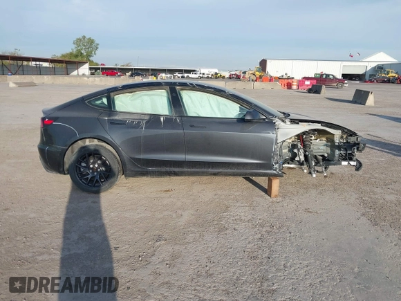 2024 Tesla Model 3 with VIN 5YJ3E1EA2RF731288, listed as a IAAI auction lot 40845607 with 1 mi miles. Bid and sale history available at carsss.com. Image 13.