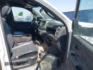 2022 Ram 2500 Tradesman with VIN 3C6UR5HJXNG117791, listed as a IAAI auction lot 42508516 with 61,463 mi miles and . Bid and sale history available at DreamBid. Image 5.