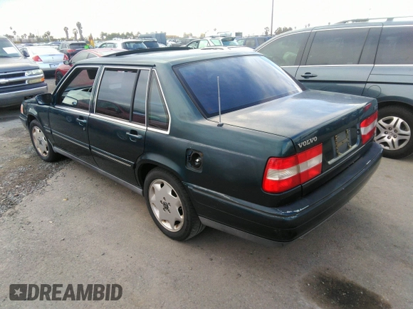 1997 Volvo S90 with VIN YV1KS9608V1107792, listed as a IAAI auction lot 38336416 with 146,975 mi miles. Bid and sale history available at carsss.com. Image 3.