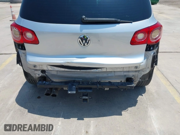 2010 Volkswagen Tiguan S with VIN WVGAV7AX6AW510843, listed as a IAAI auction lot 42345658 with 126,313 mi miles and . Bid and sale history available at DreamBid. Image 6.