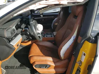 2021 Lamborghini Urus z VIN ZPBUA1ZL3MLA15560, wystawiony jako Copart lot #87871715 z przebiegiem 30 693 mil mil oraz Nie do naprawy • Non repairable. Historia ofert i sprzedaży dostępna na DreamBid. Obrazek 7.