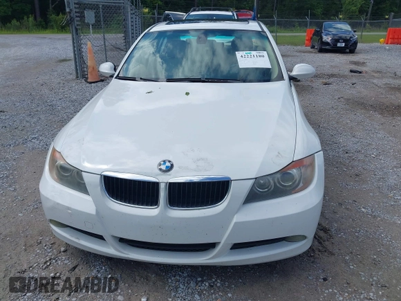 2006 BMW 3 Series 325i with VIN WBAVB13506KX46228, listed as a IAAI auction lot 42221180 with Not Provided miles and . Bid and sale history available at carsss.com. Image 6.