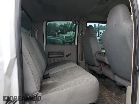 2008 Ford F-350 XL with VIN 1FTWW31RX8EB18787, listed as a Copart auction lot 43568645 with 237,226 mi miles and Salvage Title. Bid and sale history available at DreamBid. Image 10.