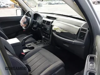 2011 Jeep Liberty Sport z VIN 1J4PN2GK9BW503376, wystawiony jako IAAI lot #42143053 z przebiegiem 168 841 mil mil oraz . Historia ofert i sprzedaży dostępna na DreamBid. Obrazek 5.