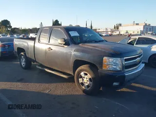 2007 Chevrolet Silverado 1500 1LT with VIN 1GCEK19047Z567519, listed as a IAAI auction lot 41350580 with 139,486 mi miles and . Bid and sale history available at DreamBid. Image 1.