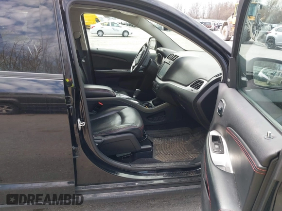 2015 Dodge Journey R/T with VIN 3C4PDDEGXFT739842, listed as a IAAI auction lot 42055724 with 117,646 mi miles and . Bid and sale history available at DreamBid. Image 5.