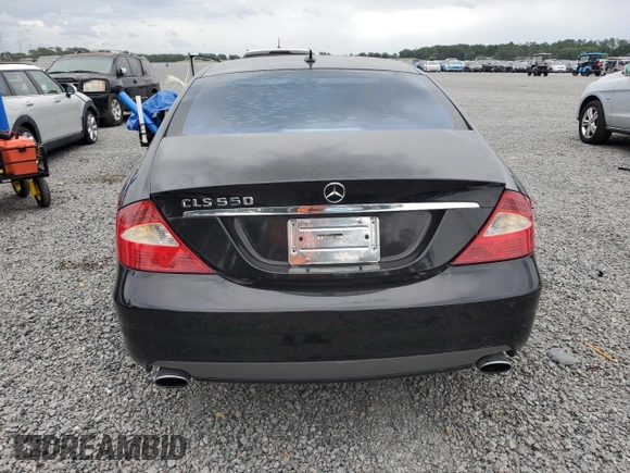 2008 Mercedes-Benz CLS 550 z VIN WDDDJ72X98A131361, wystawiony jako Copart lot #52164835 z przebiegiem 212 709 mil mil oraz Szkoda całkowita • Salvage title. Historia ofert i sprzedaży dostępna na DreamBid. Obrazek 6.