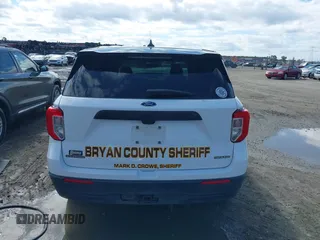 2022 Ford Police Interceptor Utility z VIN 1FM5K8AB9NGA26864, wystawiony jako IAAI lot #41629292 z przebiegiem Nie podano mil oraz . Historia ofert i sprzedaży dostępna na DreamBid. Obrazek 16.