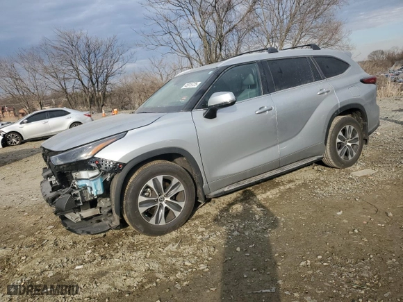 2023 Toyota Highlander L with VIN 5TDKDRBH2PS014431, listed as a Copart auction lot 45915725 with 46,813 mi miles and Salvage Title. Bid and sale history available at carsss.com. Image 1.