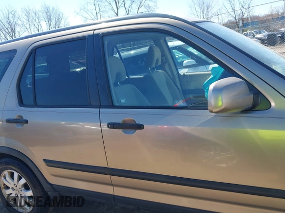 2006 Honda CR-V EX with VIN JHLRD78876C024692, listed as a IAAI auction lot 42052263 with 220,214 mi miles and . Bid and sale history available at carsss.com. Image 14.