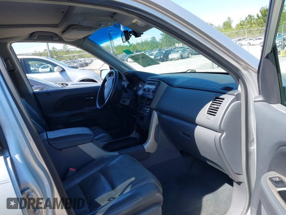 2008 Honda Pilot EX-L z VIN 5FNYF28598B006485, wystawiony jako IAAI lot #42016375 z przebiegiem 218 558 mil mil oraz . Historia ofert i sprzedaży dostępna na DreamBid. Obrazek 5.