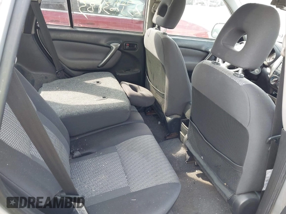 2005 Toyota RAV4 with VIN JTEHD20V656039576, listed as a IAAI auction lot 41905777 with 999,999 mi miles. Bid and sale history available at carsss.com. Image 8.