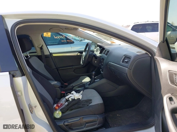 2017 Volkswagen Jetta 1.4T S with VIN 3VW167AJ2HM287690, listed as a IAAI auction lot 41837464 with 116,604 mi miles. Bid and sale history available at carsss.com. Image 5.