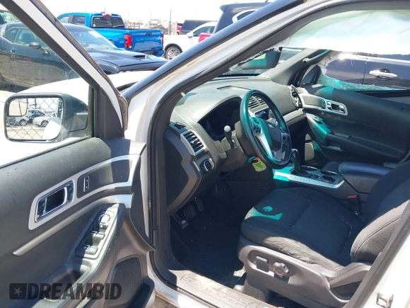 2014 Ford Explorer XLT с VIN 1FM5K7D87EGA28879, выставлен на аукционе IAAI как лот 42670708 с пробегом 173 330 миль миль и . История ставок и продаж доступна на DreamBid. Изображение 5.
