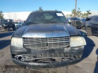 2007 Lincoln Navigator z VIN 5LMFU275X7LJ17484, wystawiony jako IAAI lot #41377997 z przebiegiem 159 418 mil mil oraz . Historia ofert i sprzedaży dostępna na DreamBid. Obrazek 12.