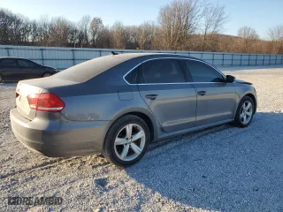2012 Volkswagen Passat SE with VIN 1VWBH7A33CC044187, listed as a Copart auction lot 87682585 with 138,176 mi miles and Clean Title. Bid and sale history available at carsss.com. Image 3.