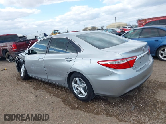 2015 Toyota Camry XLE with VIN 4T1BF1FK1FU475840, listed as a IAAI auction lot 41669607 with 104,881 mi miles. Bid and sale history available at carsss.com. Image 14.