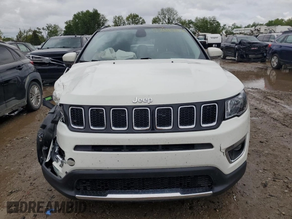 2018 Jeep Compass Limited with VIN 3C4NJCCB3JT486759, listed as a Copart auction lot 57642925 with 59,954 mi miles and Clean title. Bid and sale history available at DreamBid. Image 5.