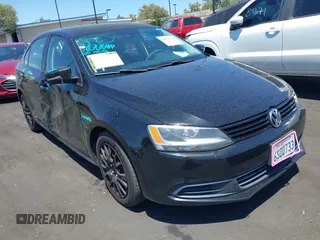 2011 Volkswagen Jetta SE with VIN 3VWDZ7AJ3BM113364, listed as a IAAI auction lot 42814994 with 158,685 mi miles and . Bid and sale history available at DreamBid. Image 1.