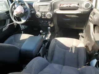 2015 Jeep Wrangler Unlimited Rubicon with VIN 1C4BJWFG6FL585283, listed as a Copart auction lot 70847344 with 0 mi miles and Salvage Title. Bid and sale history available at carsss.com. Image 8.