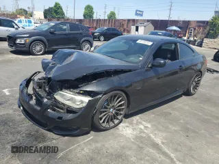 2011 BMW 3 Series 335i с VIN WBAKG7C5XBE598010, выставлен на аукционе Copart как лот 58190265 с пробегом 141 033 миль миль и Списание • Salvage title. История ставок и продаж доступна на DreamBid. Изображение 1.