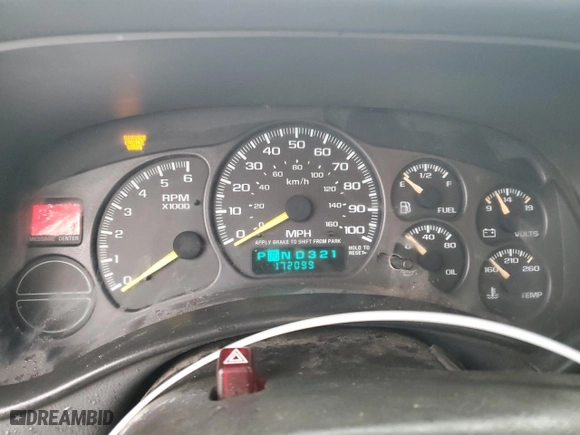 2000 Chevrolet Silverado 1500 with VIN 1GCEK14V9YZ235077, listed as a Copart auction lot 43021105 with 172,099 mi miles and Salvage Title. Bid and sale history available at carsss.com. Image 9.