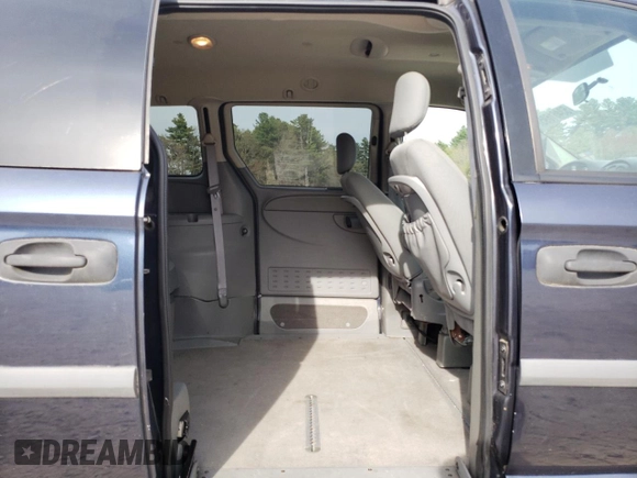 2007 Dodge Grand Caravan SE with VIN 1D4GP24R57B254545, listed as a Copart auction lot 53461695 with 58,736 mi miles and Clean Title. Bid and sale history available at DreamBid. Image 11.