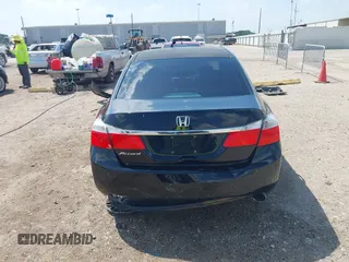 2015 Honda Accord LX z VIN 1HGCR2F36FA120387, wystawiony jako IAAI lot #41992020 z przebiegiem 174 579 mil mil oraz . Historia ofert i sprzedaży dostępna na DreamBid. Obrazek 17.