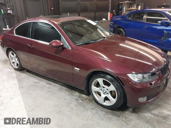 2009 BMW 3 Series 328i xDrive z VIN WBAWC33539PC87767, wystawiony jako IAAI lot #41988576 z przebiegiem 122 842 mil mil oraz . Historia ofert i sprzedaży dostępna na DreamBid. Obrazek 1.
