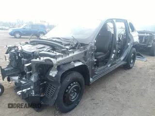 2023 Jeep Grand Cherokee Overland z VIN 1C4RJHDG4PC548084, wystawiony jako IAAI lot #39515221 z przebiegiem Nie podano mil oraz . Historia ofert i sprzedaży dostępna na DreamBid. Obrazek 2.