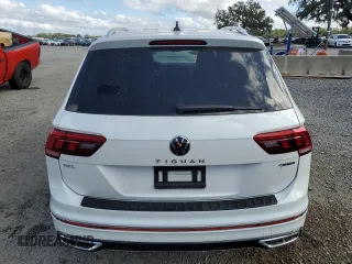 2023 Volkswagen Tiguan SEL R-Line z VIN 3VV4B7AX8PM040917, wystawiony jako Copart lot #84402084 z przebiegiem 6 905 mil mil oraz Szkoda całkowita • Salvage title. Historia ofert i sprzedaży dostępna na DreamBid. Obrazek 6.