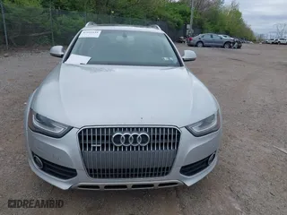 2013 Audi allroad Premium Plus with VIN WA1UFAFL0DA105820, listed as a IAAI auction lot 42095816 with 213,368 mi miles. Bid and sale history available at carsss.com. Image 13.