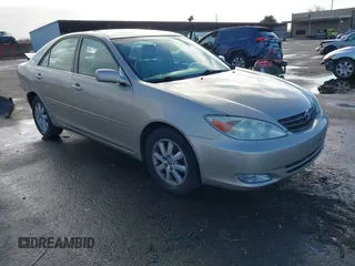 2004 Toyota Camry LE with VIN 4T1BF30K24U577908, listed as a IAAI auction lot 41591147 with 151,678 mi miles. Bid and sale history available at carsss.com. Image 1.