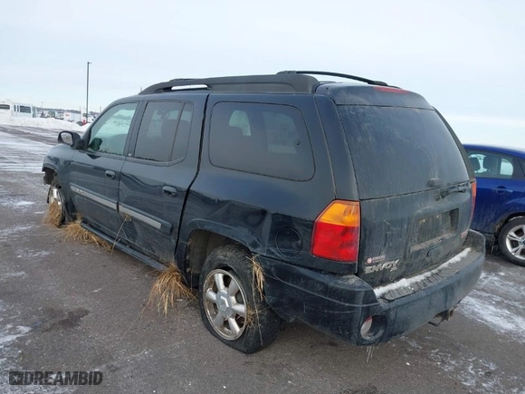 2004 GMC Envoy XL SLT with VIN 1GKET16S046220225, listed as a IAAI auction lot 41119771 with 181,472 mi miles. Bid and sale history available at carsss.com. Image 3.