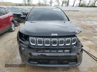 2022 Jeep Compass Latitude with VIN 3C4NJCBB8NT109576, listed as a Copart auction lot 47607294 with 28,863 mi miles and Salvage Title. Bid and sale history available at carsss.com. Image 5.