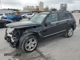 2015 Mercedes-Benz GLK 350 with VIN WDCGG5HB4FG441590, listed as a Copart auction lot 59822584 with 124,186 mi miles and Salvage Title. Bid and sale history available at DreamBid. Image 1.