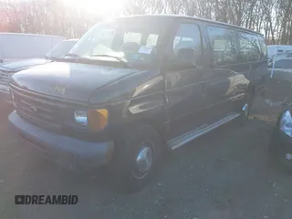 2005 Ford Econoline Wagon XL z VIN 1FBSS31L35HB17145, wystawiony jako IAAI lot #41436846 z przebiegiem Nie podano mil oraz . Historia ofert i sprzedaży dostępna na DreamBid. Obrazek 2.