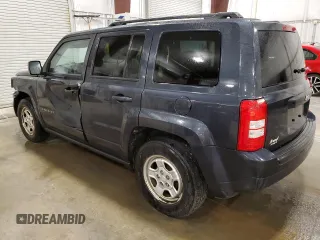 2014 Jeep Patriot Sport with VIN 1C4NJPBA3ED925535, listed as a Copart auction lot 61402245 with 98,582 mi miles and Salvage title. Bid and sale history available at DreamBid. Image 2.
