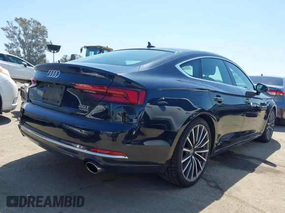 2018 Audi A5 Sportback Premium Plus с VIN WAUBNCF58JA119812, выставлен на аукционе IAAI как лот 42001597 с пробегом 55 396 миль миль и . История ставок и продаж доступна на DreamBid. Изображение 4.